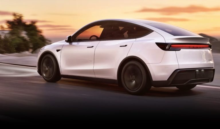 Tesla çıldırdı, fiyatları TOGG parasına çekti, yalnızca satılsın diye kredi bile veriyorlar