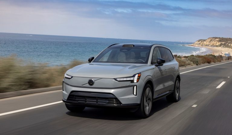 Volvo, Google ile anlaştı; elektrikli arabalarında Gemini olacak